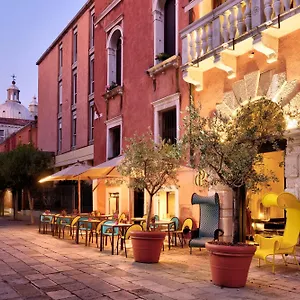 ca-pisani.hotelslidodijesolo.com/